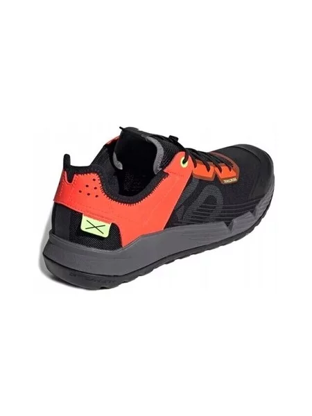 Pantofi Adidas