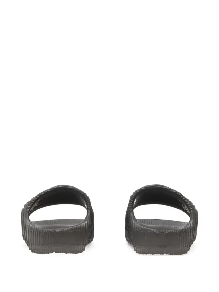 Маратонки Adidas Adilette на райета черно