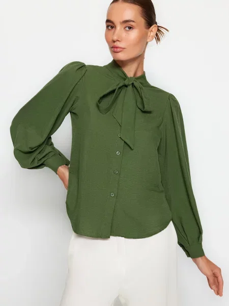 Cămașă Trendyol drapată verde