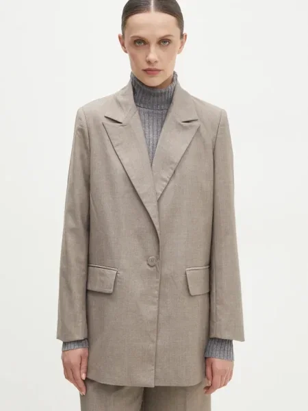 Сако Answear Lab с едно копче с изчистен дизайн бежово