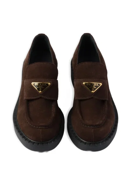 Pantofi loafer Prada din piele de căprioară maro