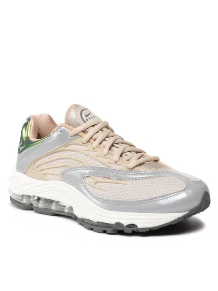 Кроссовки Nike бежевые