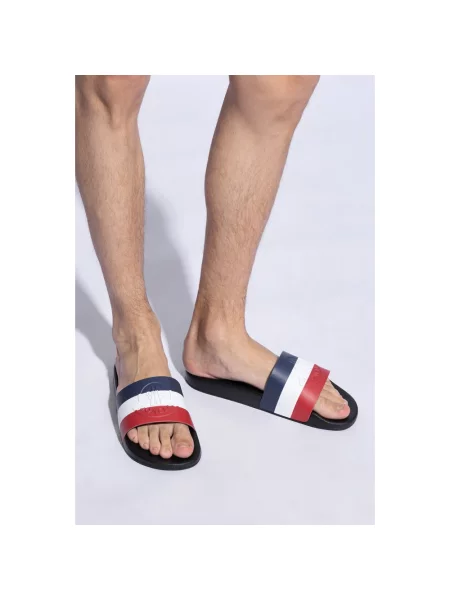 Klapki Moncler z logo