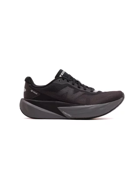 New Balance FuelCell Rebel v5 Kobiety Buty sportowe New Balance Size: 3 czarny