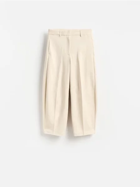 Reserved Pantaloni la dungă bej