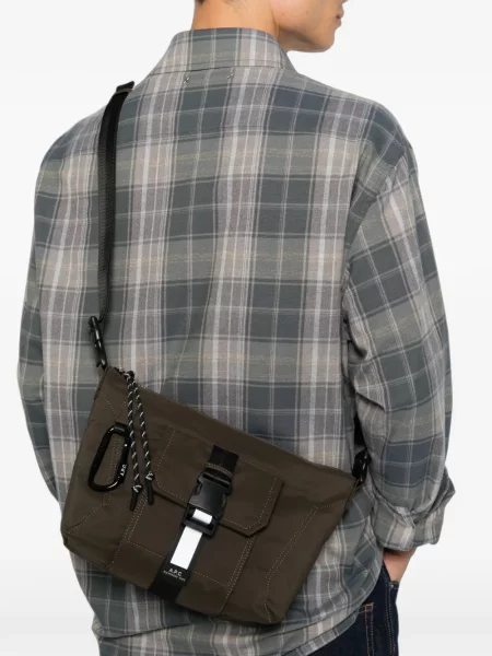 Geantă crossbody A.p.c. cu cataramă maro