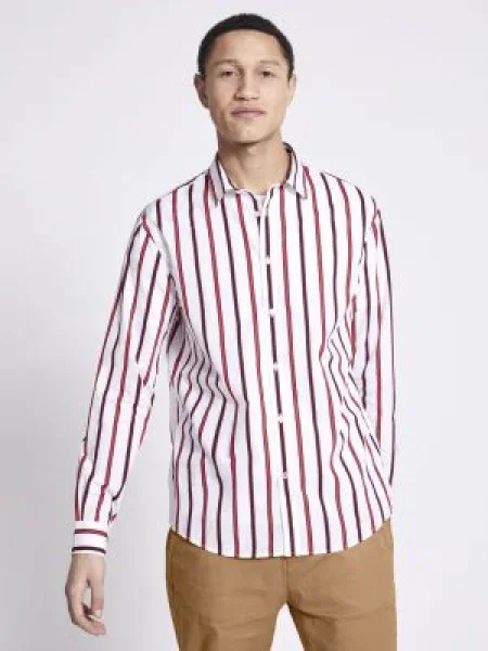 Črtasta majica Celio s črtami bela