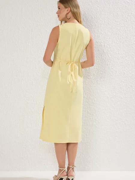 Trendyol Rochie deschis galben