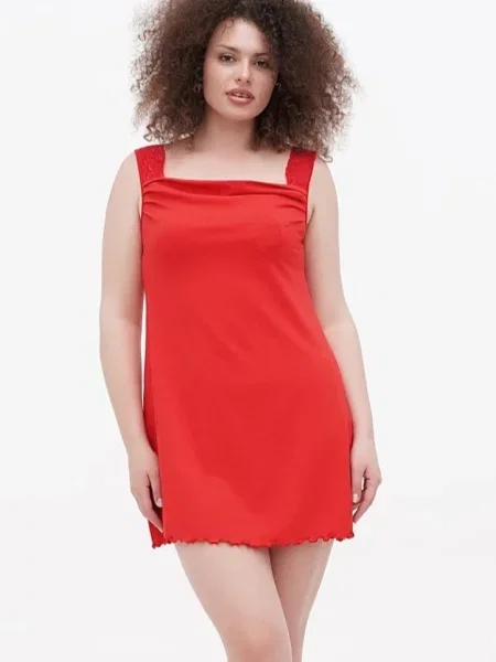 Короткая ночнушка червона