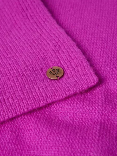 Szal z detalem z logo Fraas
