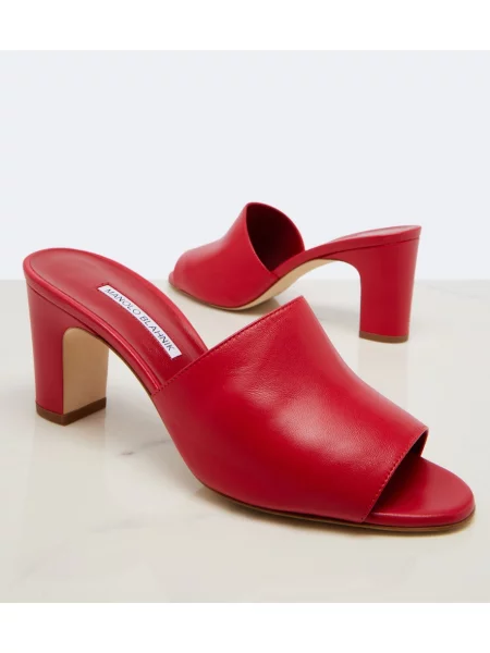 Papuci tip mules Manolo Blahnik din piele roșu