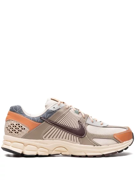 Sneakerși Nike Vomero din muselină kaki