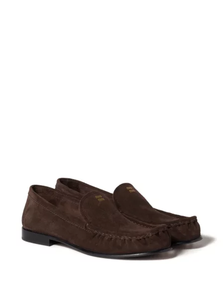 Pantofi loafer Miu Miu din piele de căprioară cu imagine maro