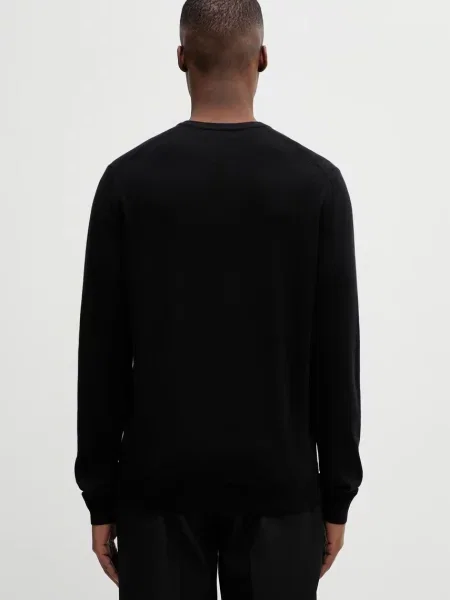 Fred Perry sweter z dodatkiem wełny czarny