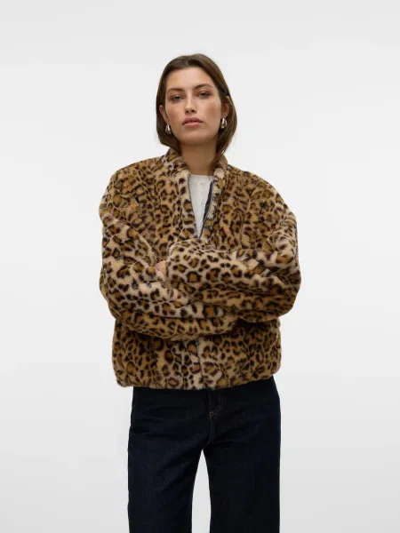 VERO MODA Prechodná bunda tmavobéžová / koňaková čierna