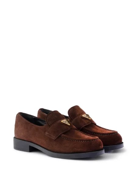 Pantofi loafer Prada din piele de căprioară maro