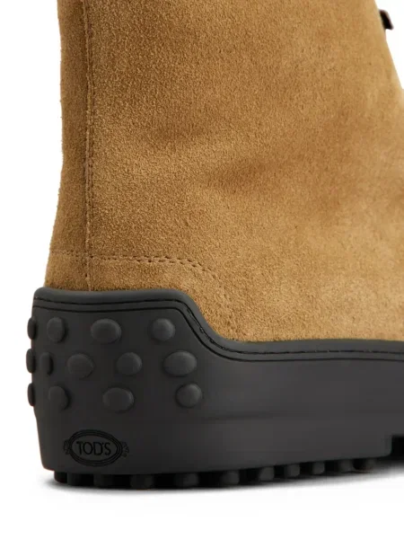 Botine Tod's din piele de căprioară maro