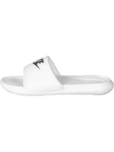 Nike Sportswear Nizki natikači Victori One črna bela