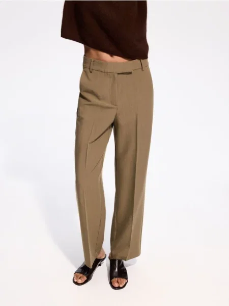 Reserved Pantaloni la dungă verde-oliv deschis verde