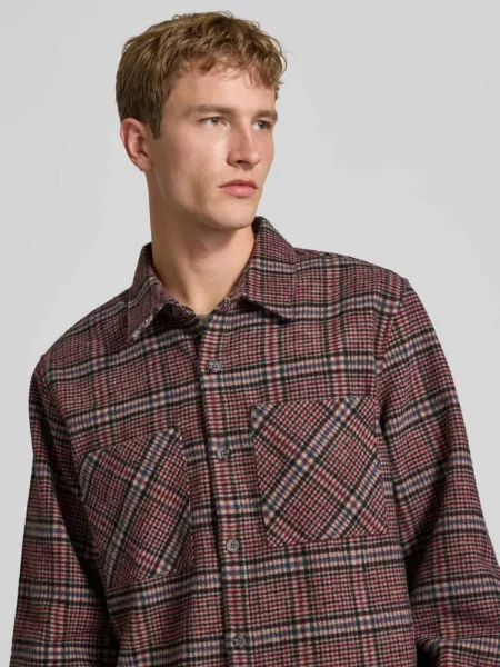 Koszula casualowa o kroju regular fit z kołnierzykiem typu kent model JULIUS' Edwin