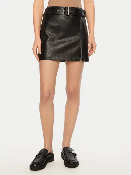 Usnjeno krilo HUGO črna