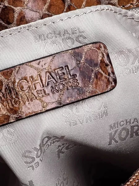 Geantă shopper Michael Michael Kors cu autograf maro
