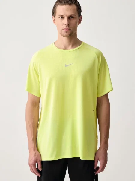 Nike bežecké tričko pánske Stride Aero-FIT zelená