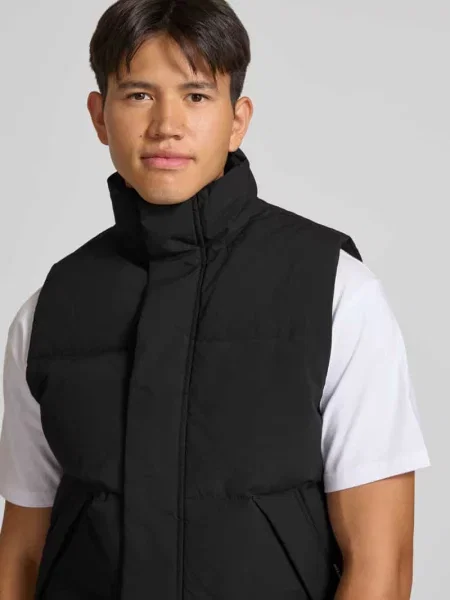 Kamizelka pikowana z ukrytym zamkiem błyskawicznym model SOHO BODYWARMER' Jack & Jones czarna