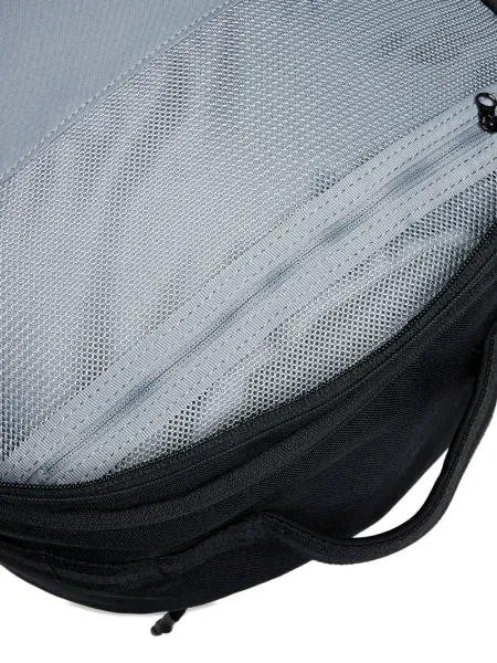 Top sport Nike din fleece plisat fără mâneci alb