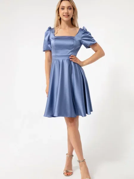 Satynowa sukienka wieczorowa Lafaba z rękawami balonowymi dzwony niebieska