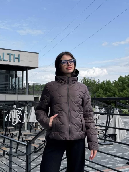 Демісезонна куртка D&V couture коричневий