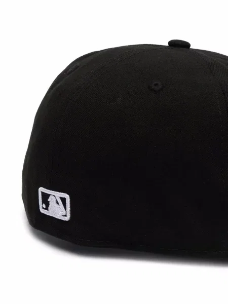 Șapcă New Era Cap cu broderie negru