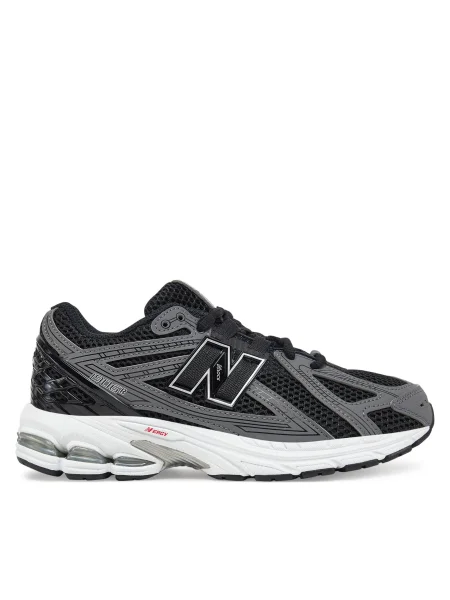 New Balance Sportcipők fekete