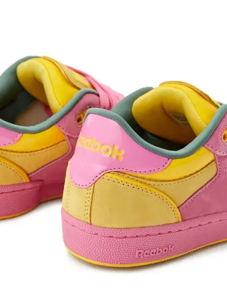 Sneakerși Reebok roz