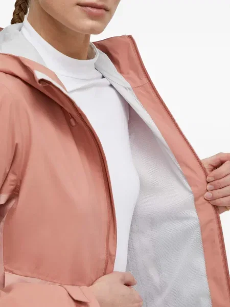 Geacă Jack Wolfskin cu glugă roz