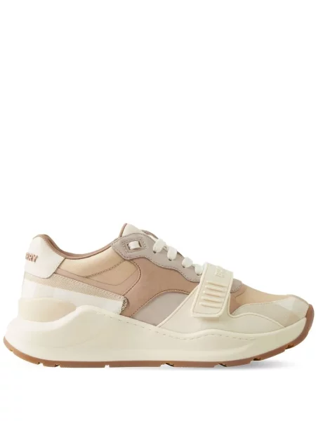 Sneakerși Burberry în carouri