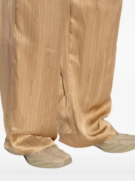 Sneakerși Balenciaga din piele de căprioară
