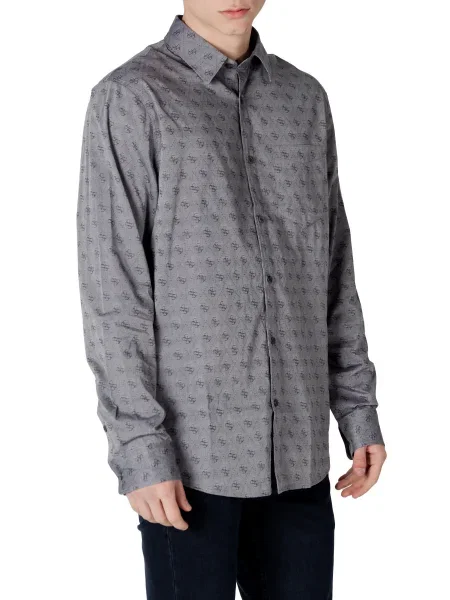 Риза Guess JACQUARD мъжка сиво със стандартна кройка с класическа яка бяло