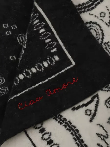 Fular Giada Benincasa cu imagine cu model paisley negru