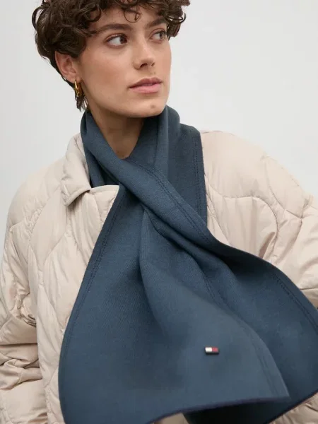 Tommy Hilfiger Šál Tmavomodrá modrá
