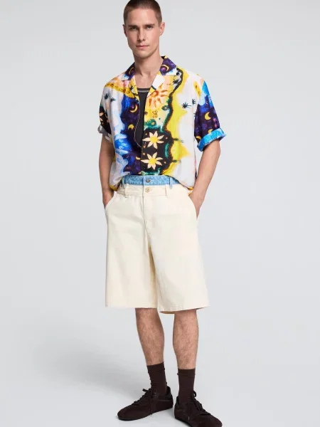 Desigual Pantaloni Bermuda opal alb