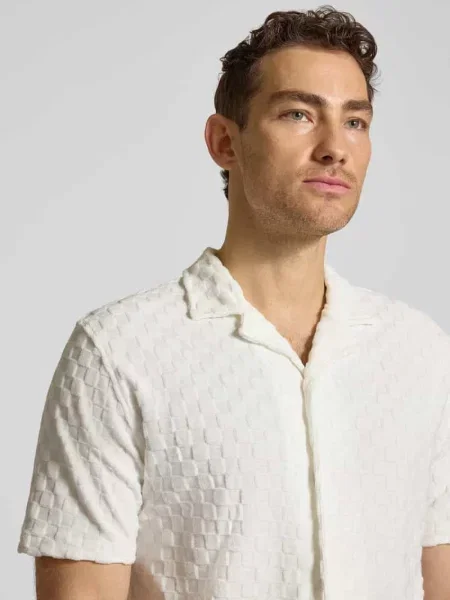 Koszula casual z kołnierzem rewersowym krój regular fit Lindbergh biała