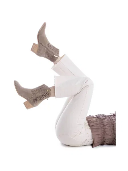 Pantofi Carmela maro