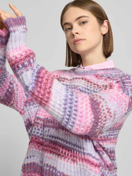 Regular Fit sweter o wyglądzie dzianiny model Simone' Jjxx różowy