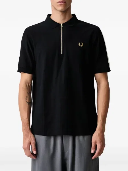 Поло тениска Fred Perry на райета черно