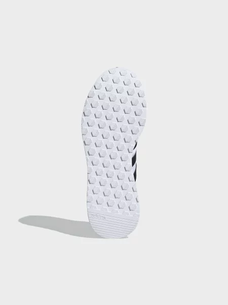 Кожаные кроссовки Adidas Cloudfoam белые