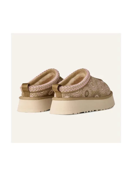 Pantofi Ugg maro