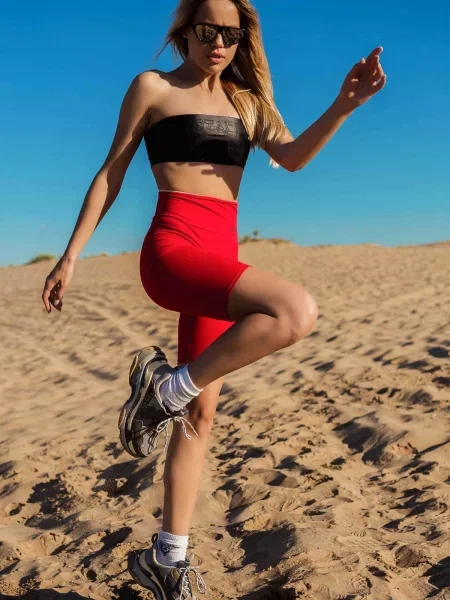 Спортивные шорты Totalfit красные