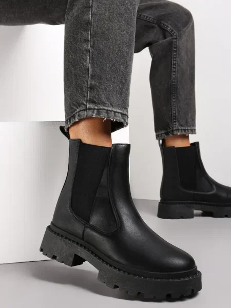 Ghete tip cizme pe talpa groasa Gosoga negre