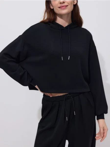 Reserved Короткий світшот з віскозою чорний